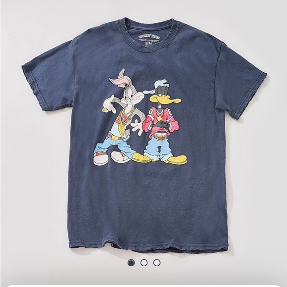 Forever 21 graphic tee - Picture 1 of 2